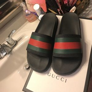 GUCCI SLIDES!! $120